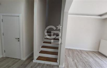 ŞARKÖY'DE EŞSİZ DENİZ MANZARALI VİLLA   