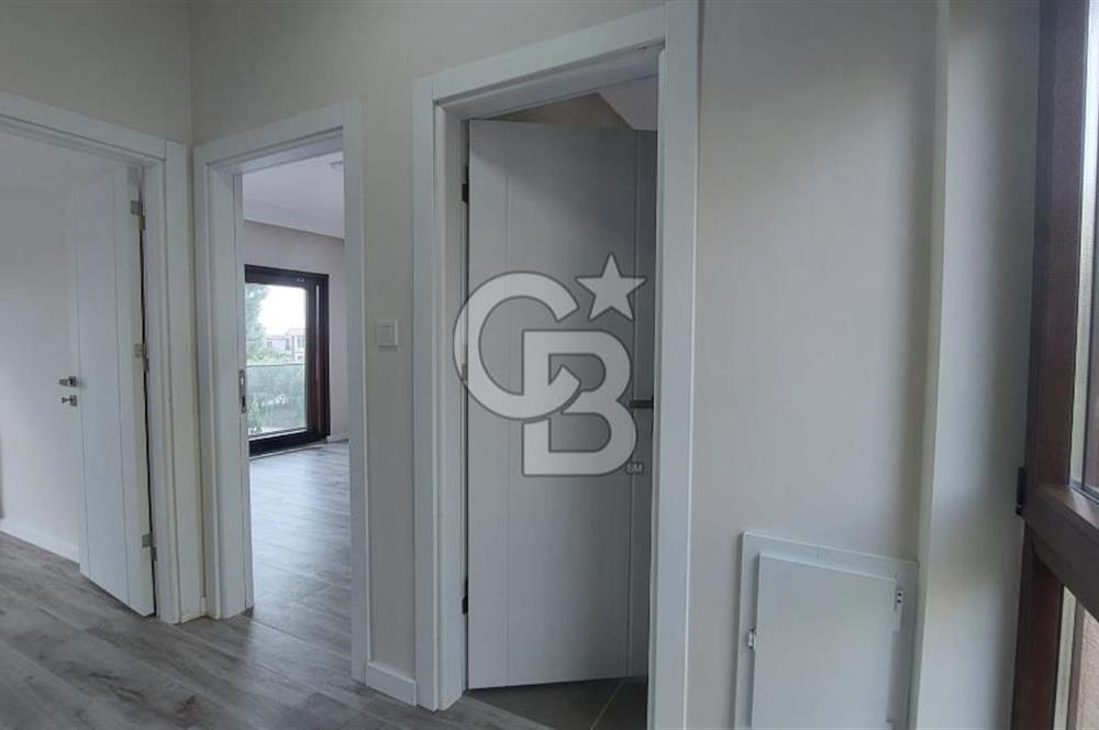 ŞARKÖY'DE EŞSİZ DENİZ MANZARALI VİLLA   