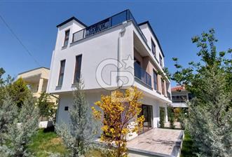 ŞARKÖY'DE EŞSİZ DENİZ MANZARALI VİLLA    - 1 - 317996