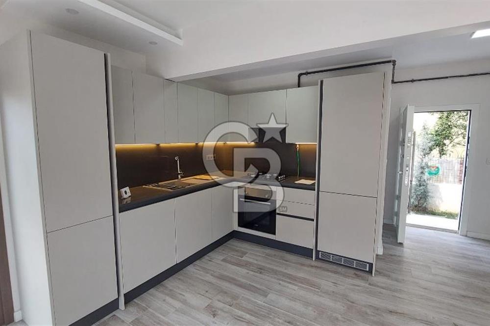 ŞARKÖY'DE EŞSİZ DENİZ MANZARALI VİLLA   