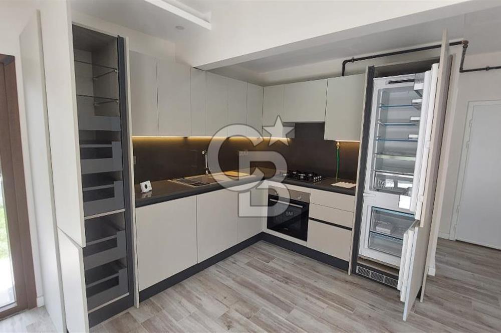 ŞARKÖY'DE EŞSİZ DENİZ MANZARALI VİLLA   