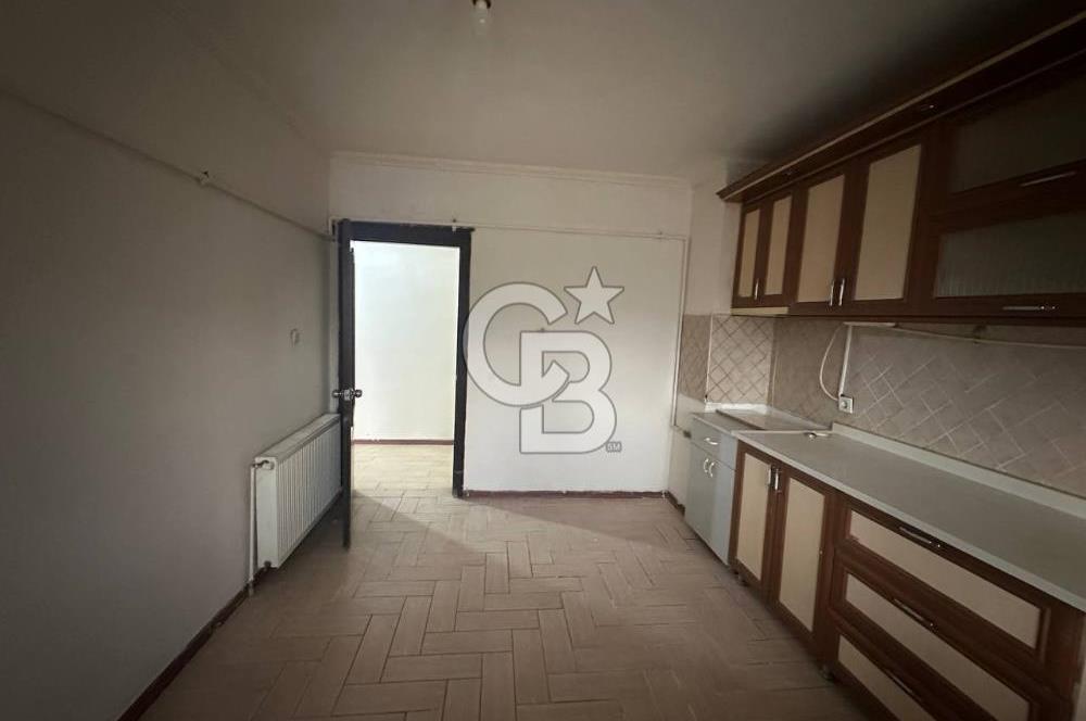 Alacaatlı Cad. 170 m², 4+1, 3 Balkonlu, Kiralık 1.Kat (Ara Kat)