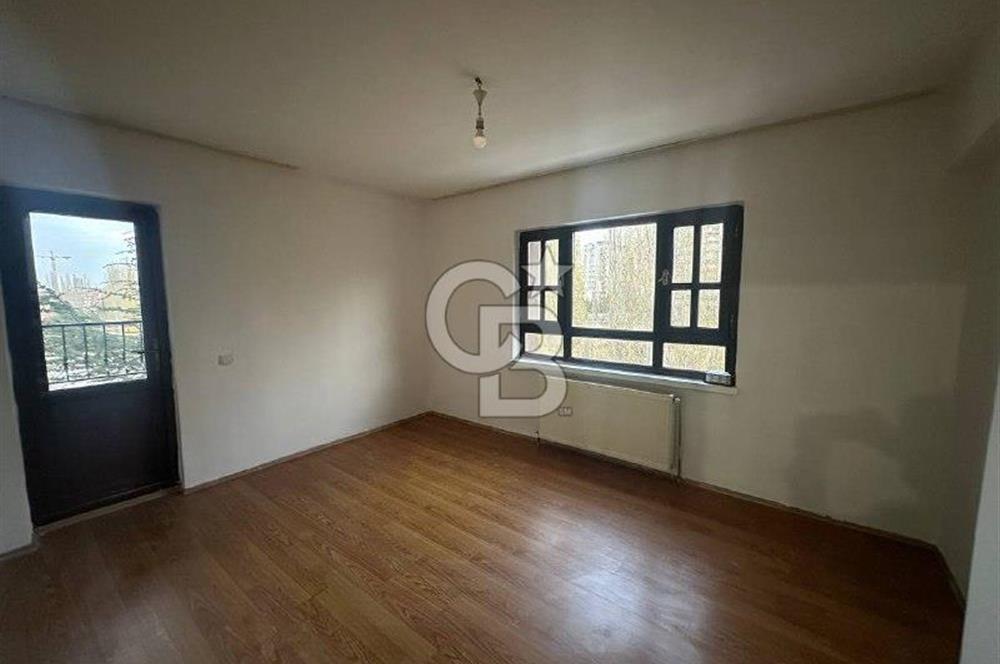 Alacaatlı Cad. 170 m², 4+1, 3 Balkonlu, Kiralık 1.Kat (Ara Kat)
