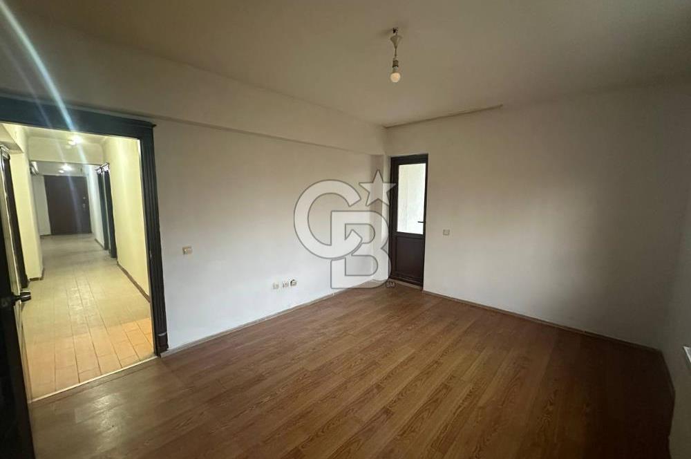 Alacaatlı Cad. 170 m², 4+1, 3 Balkonlu, Kiralık 1.Kat (Ara Kat)