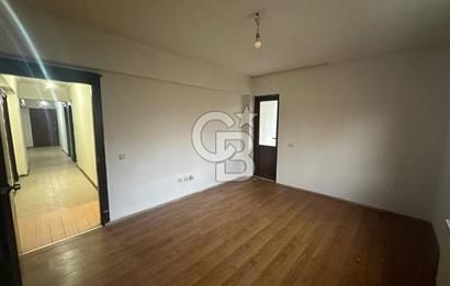 Alacaatlı Cad. 170 m², 4+1, 3 Balkonlu, Kiralık 1.Kat (Ara Kat)