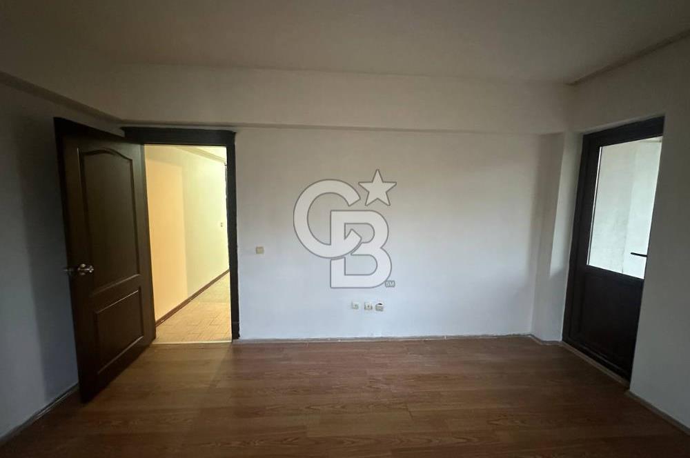 Alacaatlı Cad. 170 m², 4+1, 3 Balkonlu, Kiralık 1.Kat (Ara Kat)