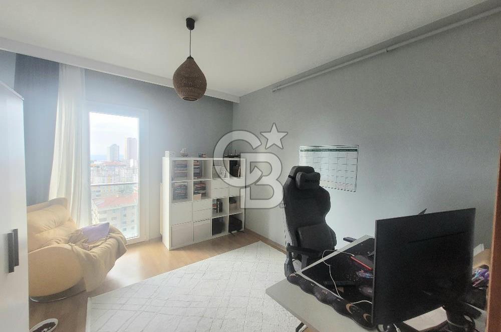 Beylikduzu Kristalşehir Sitesinde Satılık 2+1 daire