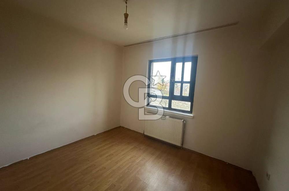 Alacaatlı Cad. 170 m², 4+1, 3 Balkonlu, Kiralık 1.Kat (Ara Kat)