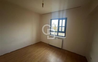 Alacaatlı Cad. 170 m², 4+1, 3 Balkonlu, Kiralık 1.Kat (Ara Kat)