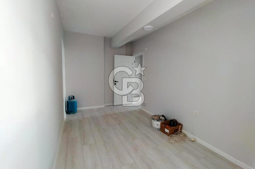 Kepez Meydanda Ön Cephe Ayrı Mutfaklı Sıfır Yüksek Giriş Daire