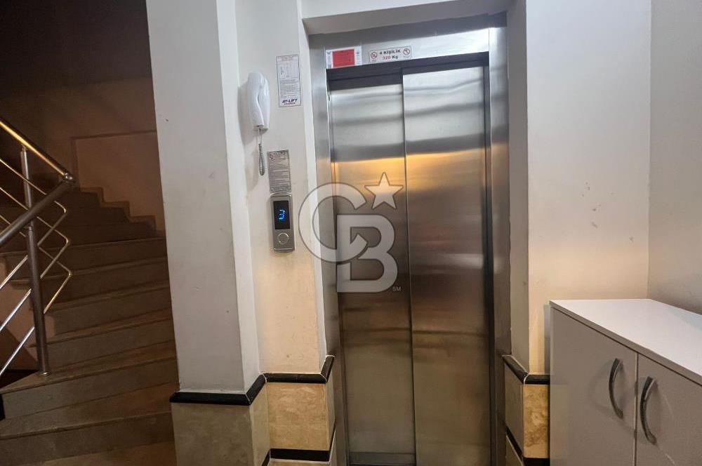 Çiğli Yenimahallede 11 Yaşında, Açık Otoparklı Giriş Kat 3+1