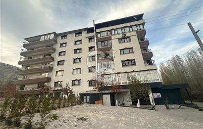 Alacaatlı Cad. 170 m², 4+1, 3 Balkonlu, Kiralık 1.Kat (Ara Kat)