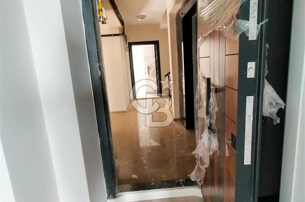 Kepez Meydanda Ön Cephe Ayrı Mutfaklı Sıfır Yüksek Giriş Daire