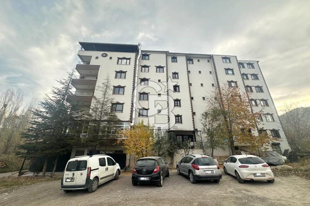 Alacaatlı Cad. 170 m², 4+1, 3 Balkonlu, Kiralık 1.Kat (Ara Kat)