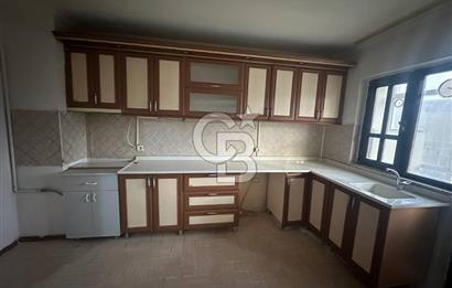 Alacaatlı Cad. 170 m², 4+1, 3 Balkonlu, Kiralık 1.Kat (Ara Kat)