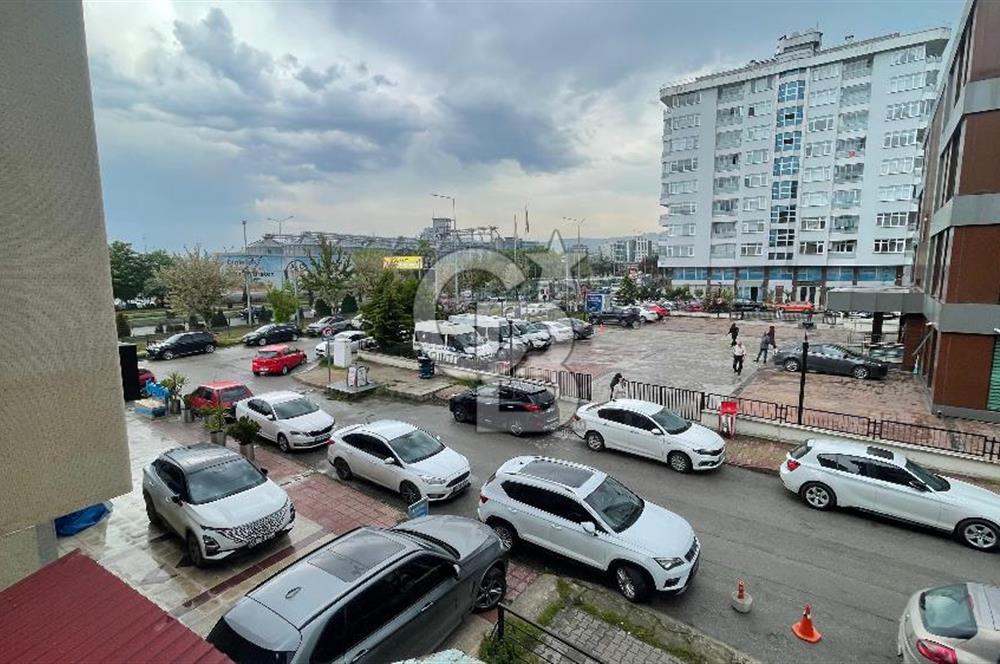 SAMSUN GENÇLİK PARKINDA VERGİ DAİRESİNE CEPHE KİRALIK OFİS