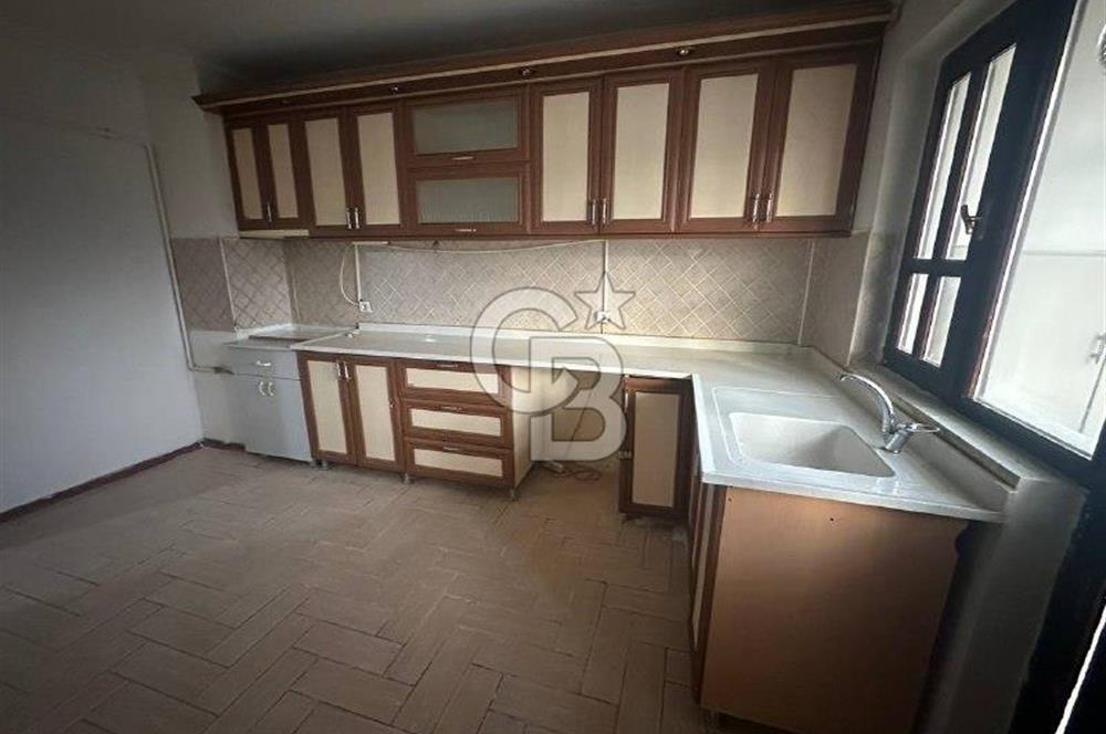 Alacaatlı Cad. 170 m², 4+1, 3 Balkonlu, Kiralık 1.Kat (Ara Kat)