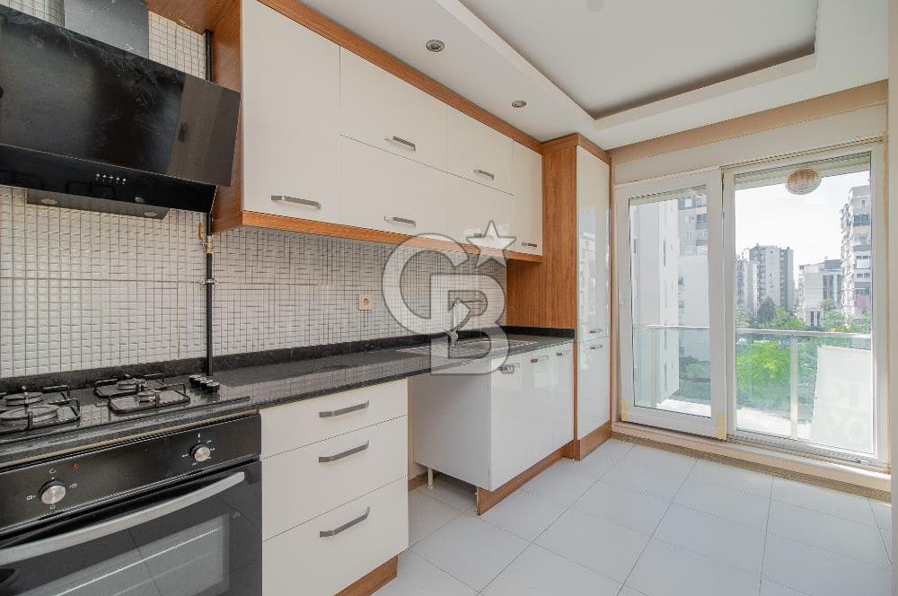 Çağlayan'da 2+1 Ayrı Mutfaklı Ebeveyn Banyolu