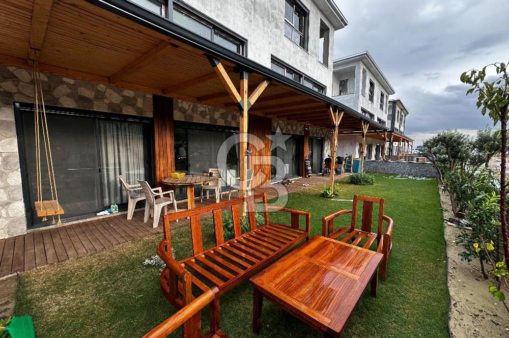 SEYREK VİLLAKENT YARGI VİLLALARINDA SATILIK BAHÇELİ 4+1 DAİRE