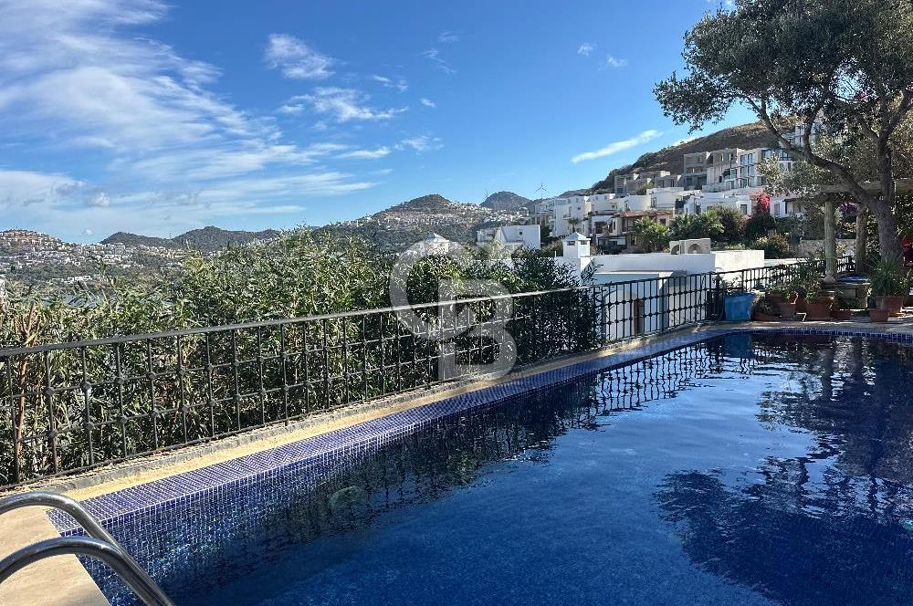 Bodrum Koyunbaba Satılık Deniz Manzaralı 2 Adet Villa