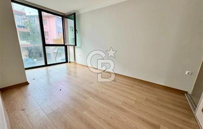 KAVAKLIDERE BAĞIŞ SOKAK YENİ BİNADA GENİŞ KİRALIK 1+1 DAİRE