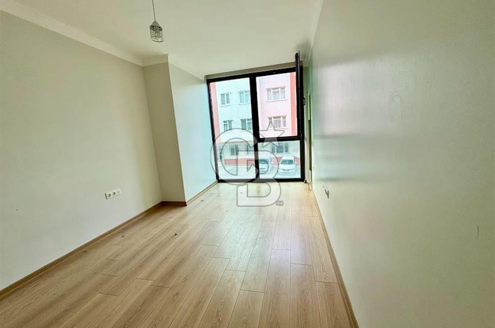 KAVAKLIDERE BAĞIŞ SOKAK YENİ BİNADA GENİŞ KİRALIK 1+1 DAİRE