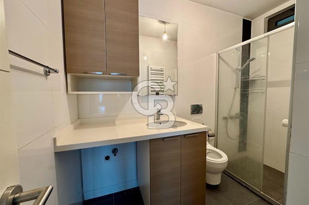 KAVAKLIDERE BAĞIŞ SOKAK YENİ BİNADA GENİŞ KİRALIK 1+1 DAİRE