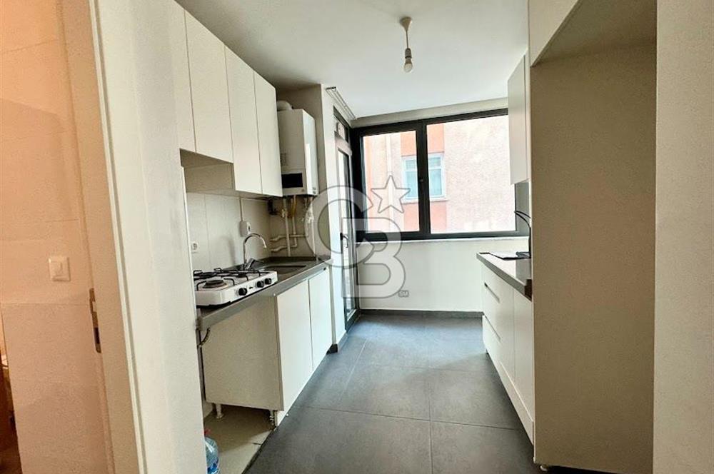 KAVAKLIDERE BAĞIŞ SOKAK YENİ BİNADA GENİŞ KİRALIK 1+1 DAİRE