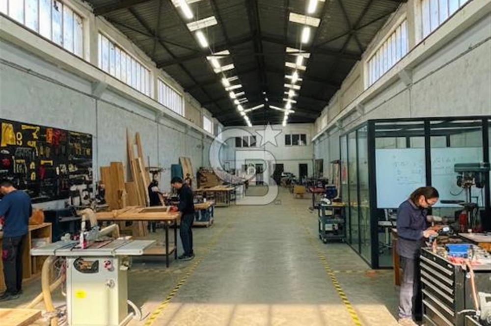 ANAYOLA CEPHE 600 M2 KİRALIK İŞYERİ