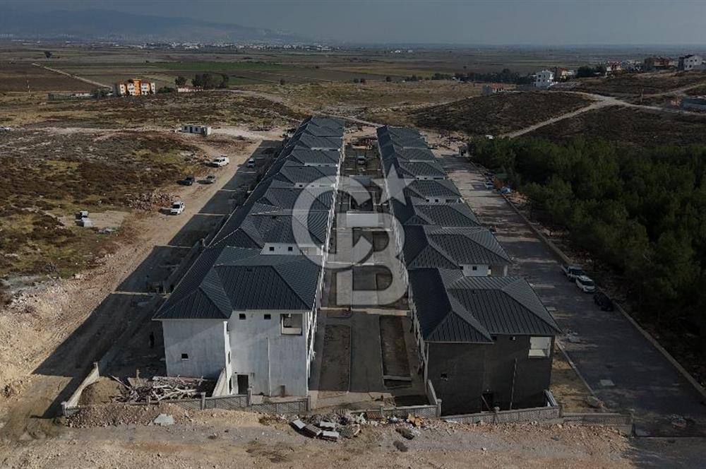 SEYREK VİLLAKENT YARGI VİLLALARINDA SATILIK BAHÇELİ 4+1 DAİRE