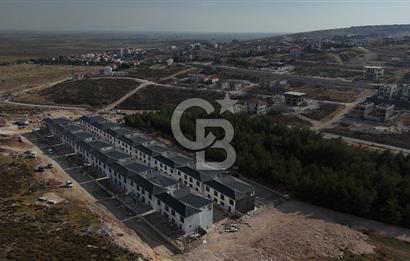 SEYREK VİLLAKENT YARGI VİLLALARINDA SATILIK BAHÇELİ 4+1 DAİRE