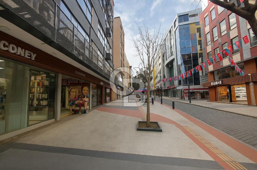 ONBAŞI İŞ HANI'NDA DEVREN KİRALIK DÜKKAN FIRSATI