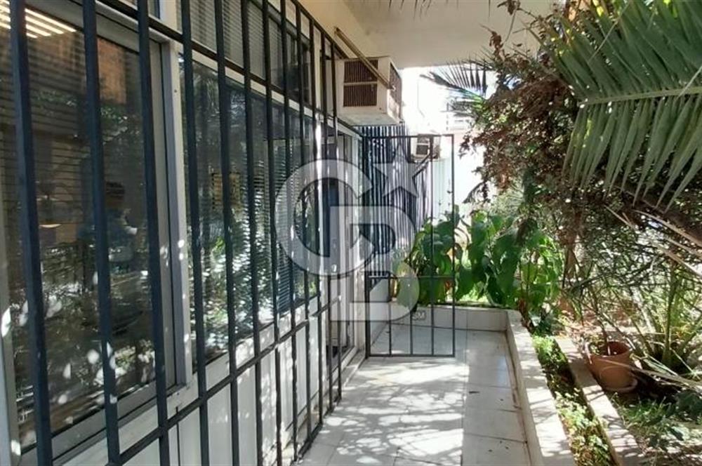 Bağdat Caddesi Feneryolu Kiralık 4+1 Giriş Kat  Hazır Muayenehane /Ofis/ Konut