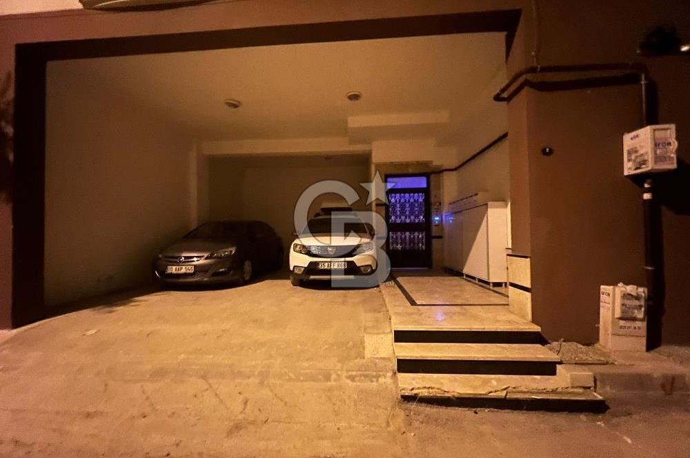 Çiğli Yenimahallede 11 Yaşında, Açık Otoparklı Giriş Kat 3+1