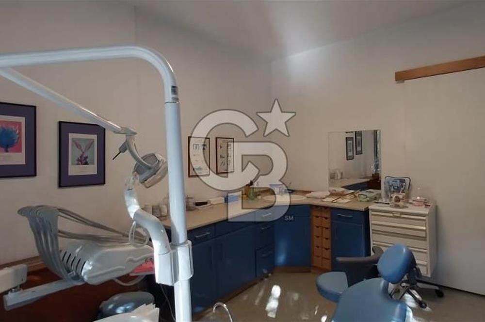 Bağdat Caddesi Feneryolu Kiralık 4+1 Giriş Kat  Hazır Muayenehane /Ofis/ Konut