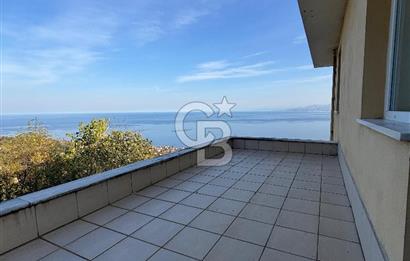 Kapıdan adım atar atmaz 'Biz burada yaşarız' dedirten 5.700 m2 içerisinde dubleks ev