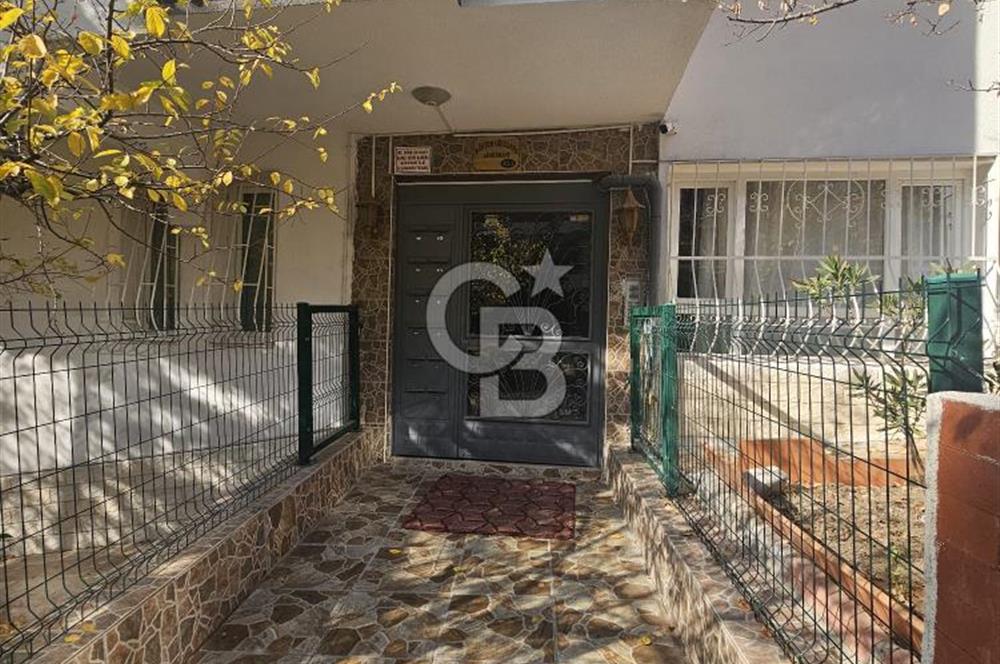 BADEMLİK MAHALLESİ ITRİ CADDESİNE 1 BİNA MESAFEDE 2. KATTA 3+1 SATILIK DAİRE 