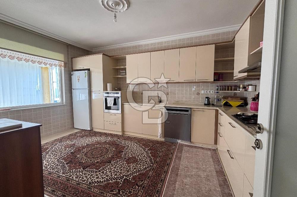 Kapıdan adım atar atmaz 'Biz burada yaşarız' dedirten 5.700 m2 içerisinde dubleks ev