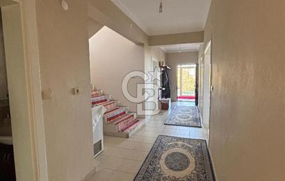 Kapıdan adım atar atmaz 'Biz burada yaşarız' dedirten 5.700 m2 içerisinde dubleks ev