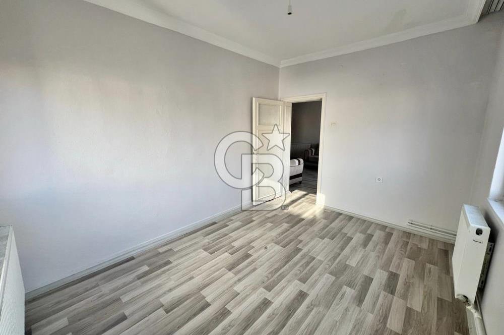 TREN İSTASYONU DİBİ ARA KAT MANZARALI MASRAFSIZ FULL YAPILI 3+1 