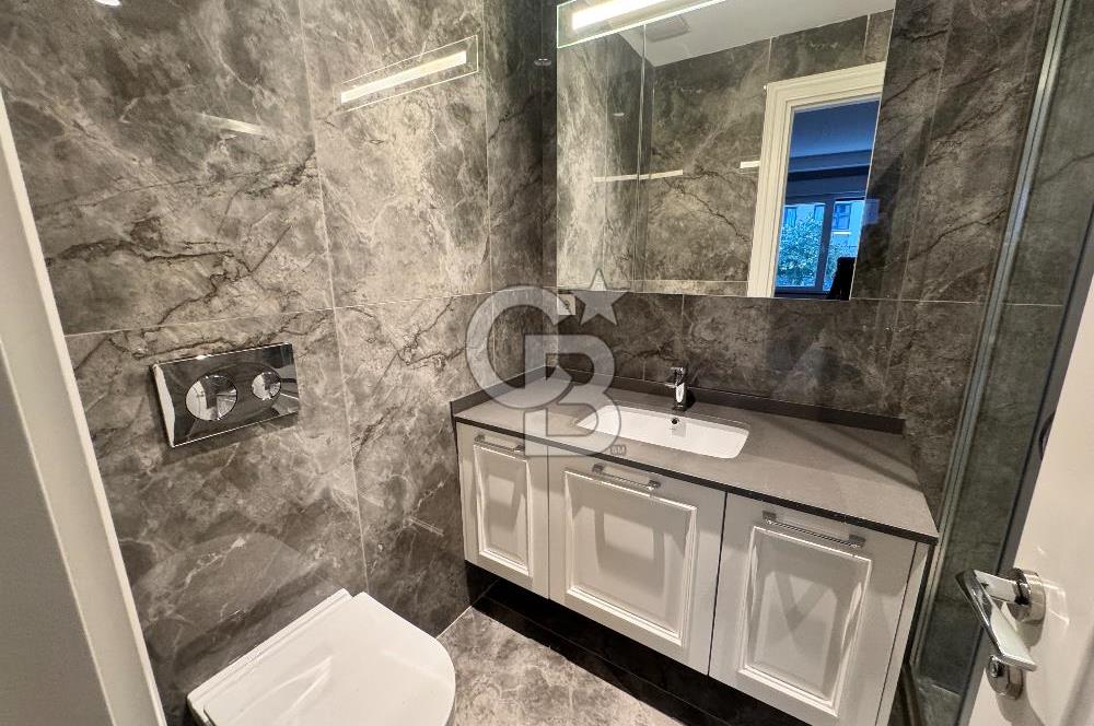 ERENKÖY MARMARAY DURAĞINA KOMŞU,  SIFIR BİNADA BAHÇE KULLANIMLI 3+1 DAİRE