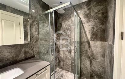 ERENKÖY MARMARAY DURAĞINA KOMŞU,  SIFIR BİNADA BAHÇE KULLANIMLI 3+1 DAİRE