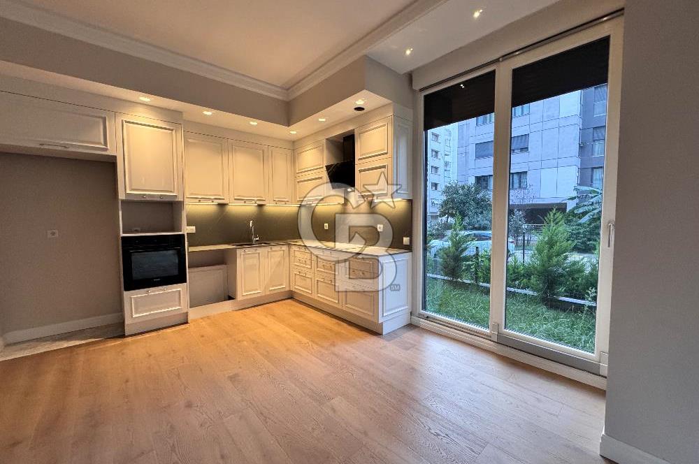 ERENKÖY MARMARAY DURAĞINA KOMŞU,  SIFIR BİNADA BAHÇE KULLANIMLI 3+1 DAİRE