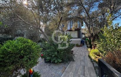 GÜRE AĞAÇLI YOLDA MÜSTAKİL BAHÇELİ 3+1 VİLLA