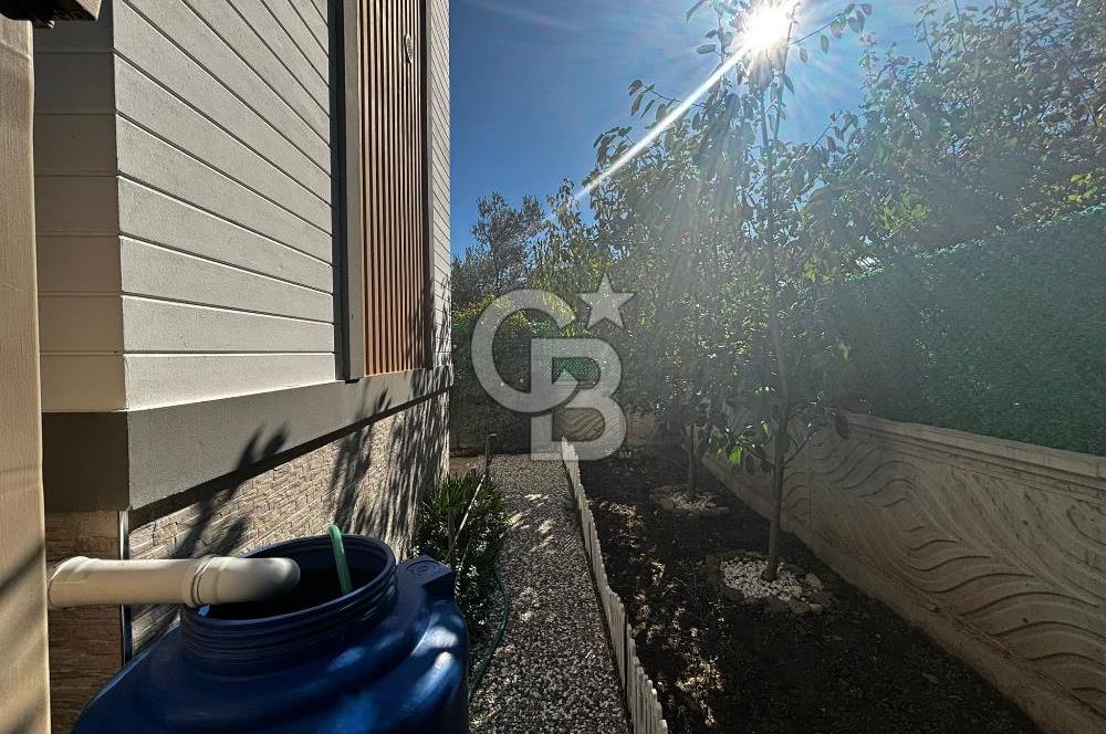 GÜRE AĞAÇLI YOLDA MÜSTAKİL BAHÇELİ 3+1 VİLLA