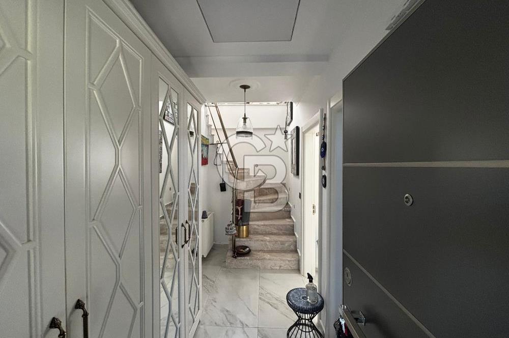 GÜRE AĞAÇLI YOLDA MÜSTAKİL BAHÇELİ 3+1 VİLLA