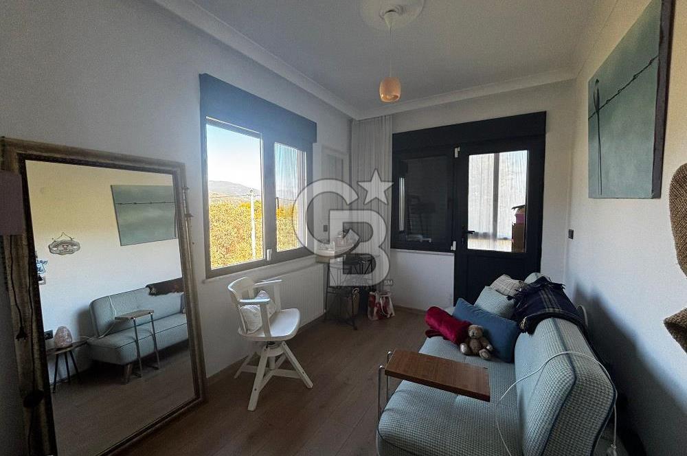 GÜRE AĞAÇLI YOLDA MÜSTAKİL BAHÇELİ 3+1 VİLLA