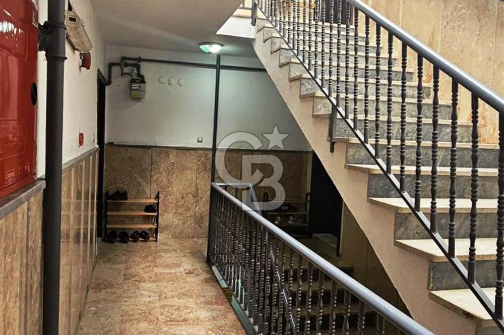 BADEMLİK MAHALLESİ ITRİ CADDESİNE 1 BİNA MESAFEDE 2. KATTA 3+1 SATILIK DAİRE 