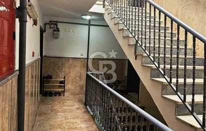 BADEMLİK MAHALLESİ ITRİ CADDESİNE 1 BİNA MESAFEDE 2. KATTA 3+1 SATILIK DAİRE 