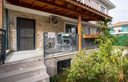 Foça Hacıveli Mah. Rüzgar Evleri Sitesinde Kiralık 2+1 Dubleks